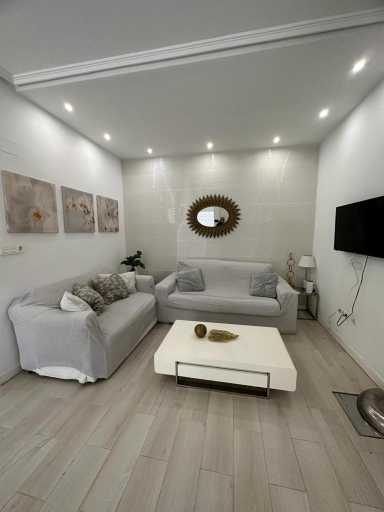 Ferienwohnung Las Casitas De La Playa Valencia Exterior foto